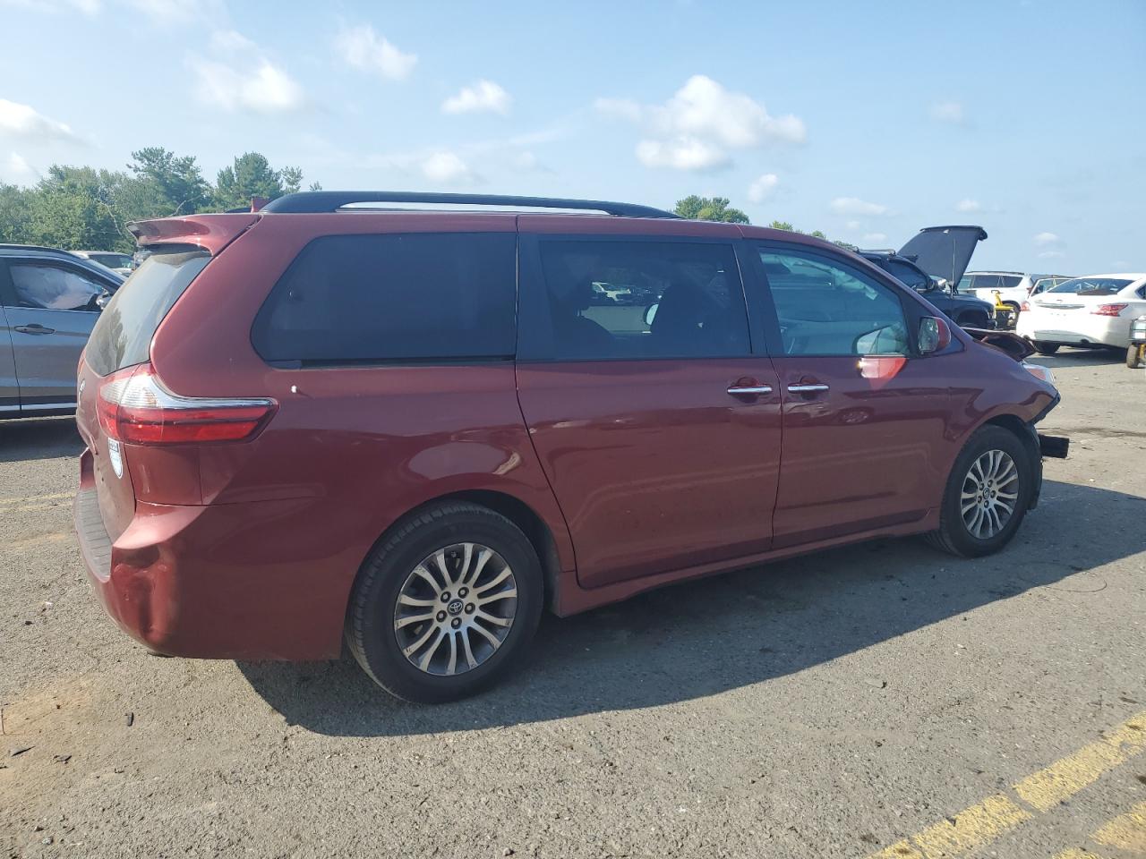 2020 Toyota Sienna Xle VIN: 5TDYZ3DC6LS054533 Lot: 66118165