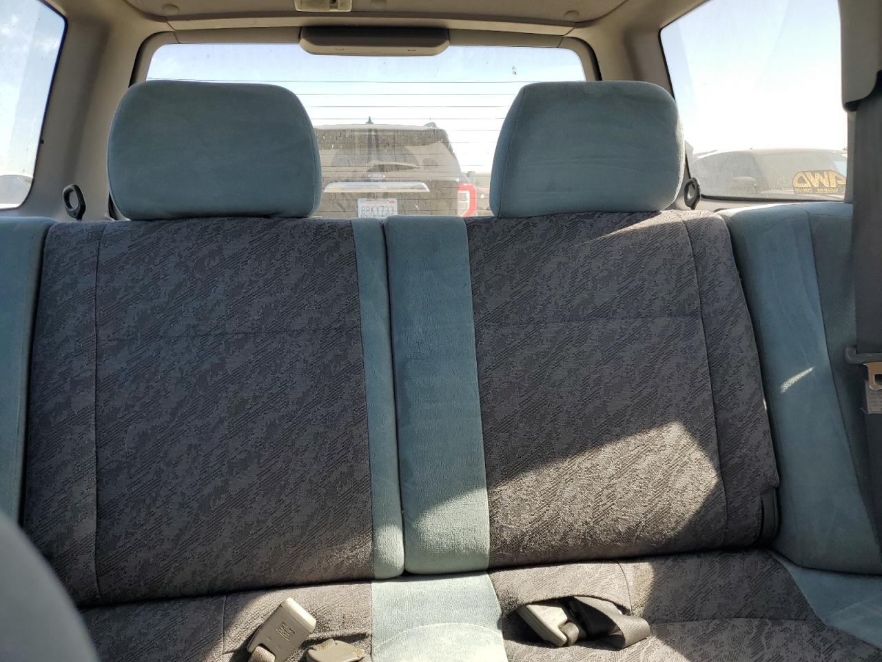 1999 Subaru Forester L VIN: JF1SF6354XH701045 Lot: 63166605