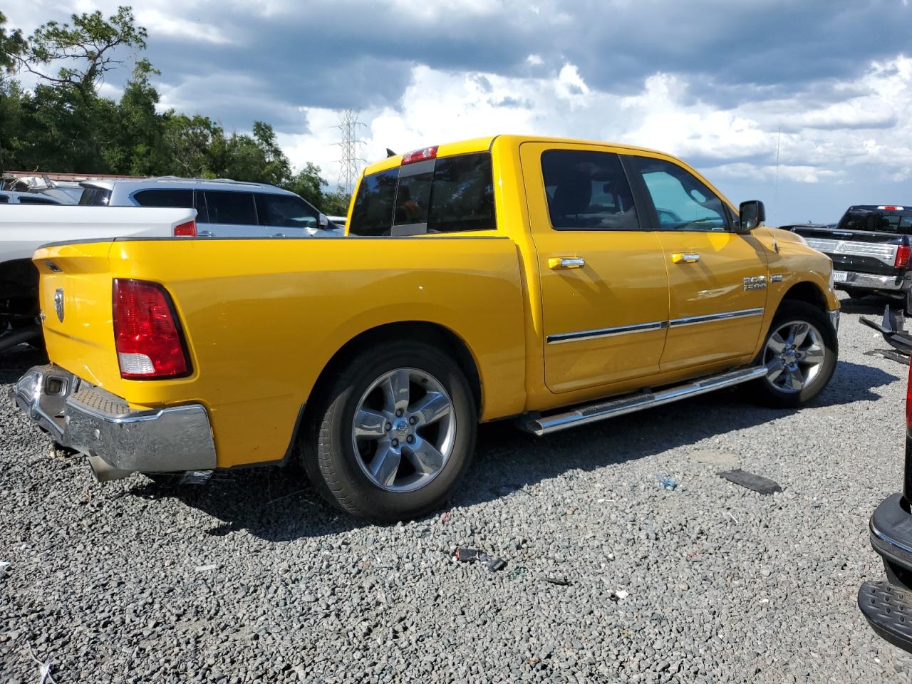 1c6rr6lt2gs319881 1C6RR6LT2GS319881 2016 Ram 1500 Slt