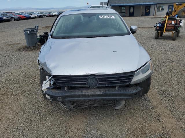  VOLKSWAGEN JETTA 2012 Srebrny