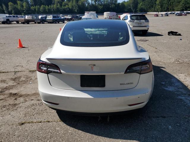  TESLA MODEL 3 2021 Biały