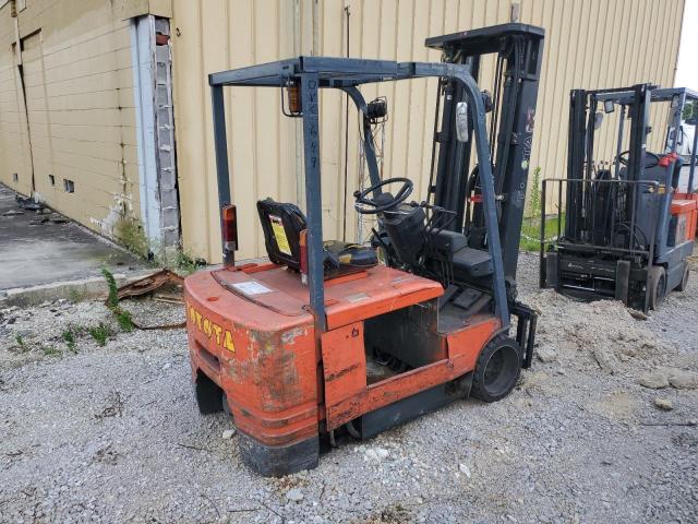 2000 TOYOTA FORKFIFT  