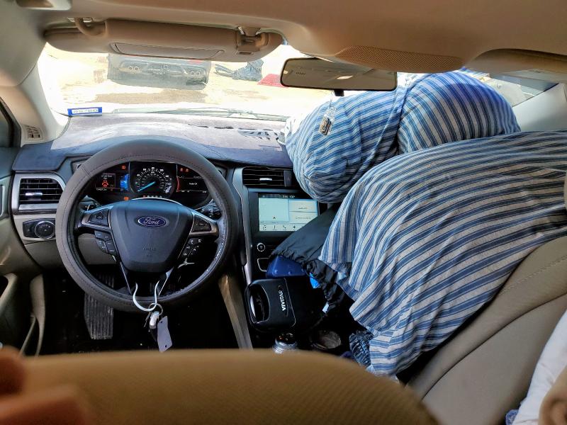 Sedans FORD FUSION 2017 White
