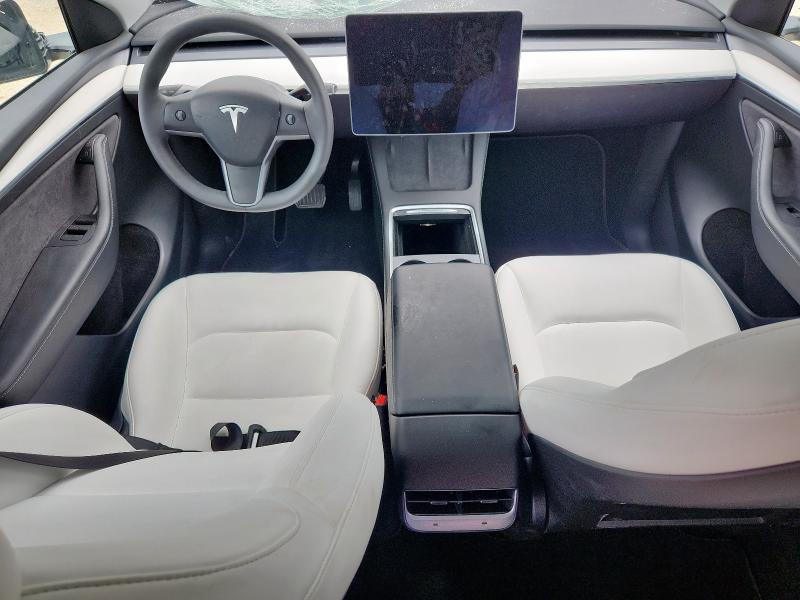  TESLA MODEL Y 2024 Biały