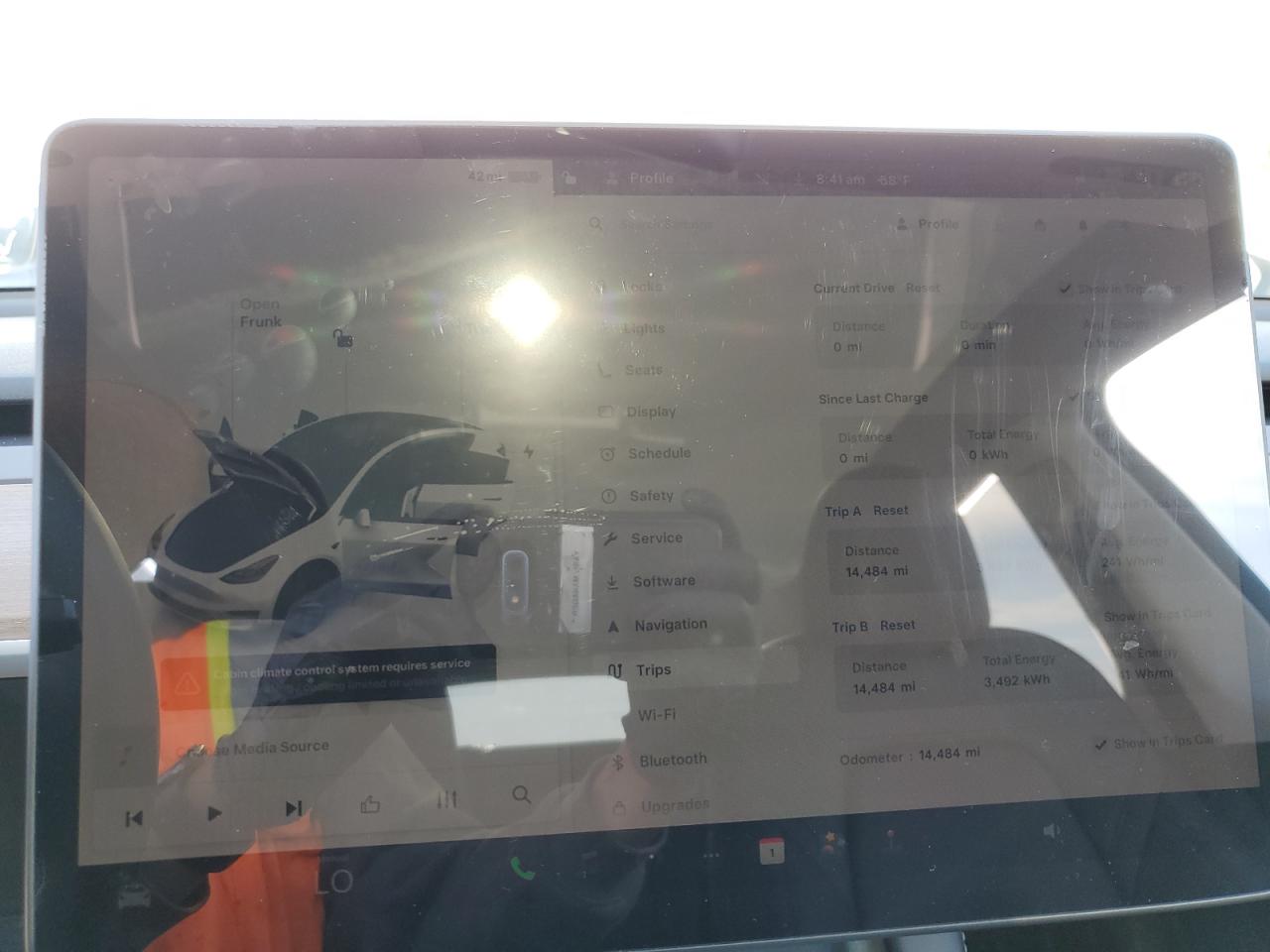 2025 Tesla Model Y VIN: 7SAYGAEE9SF250921 Lot: 63035925