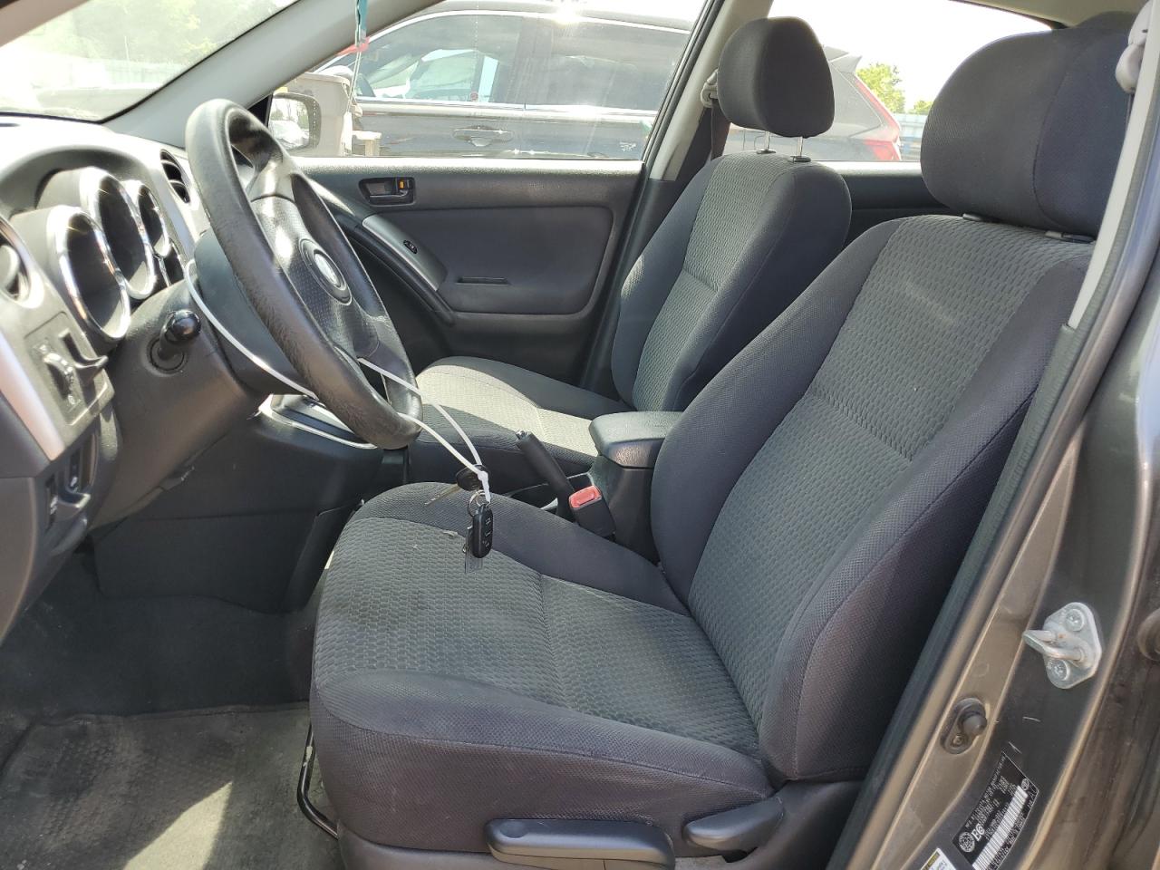 2005 Toyota Corolla Matrix Xr VIN: 2T1KR32E05C910415 Lot: 63325085