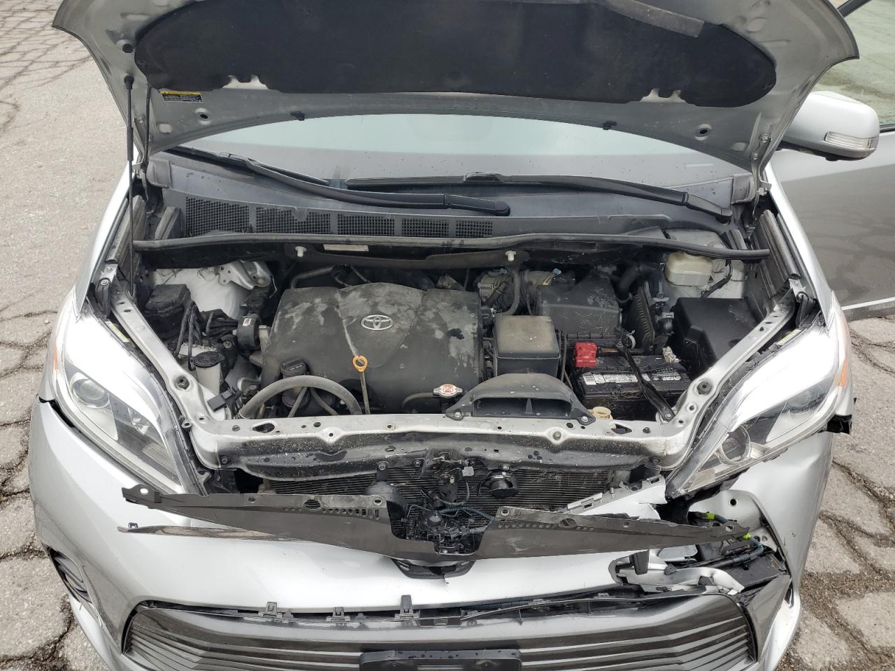 2019 Toyota Sienna Xle VIN: 5TDDZ3DC9KS227779 Lot: 65331645