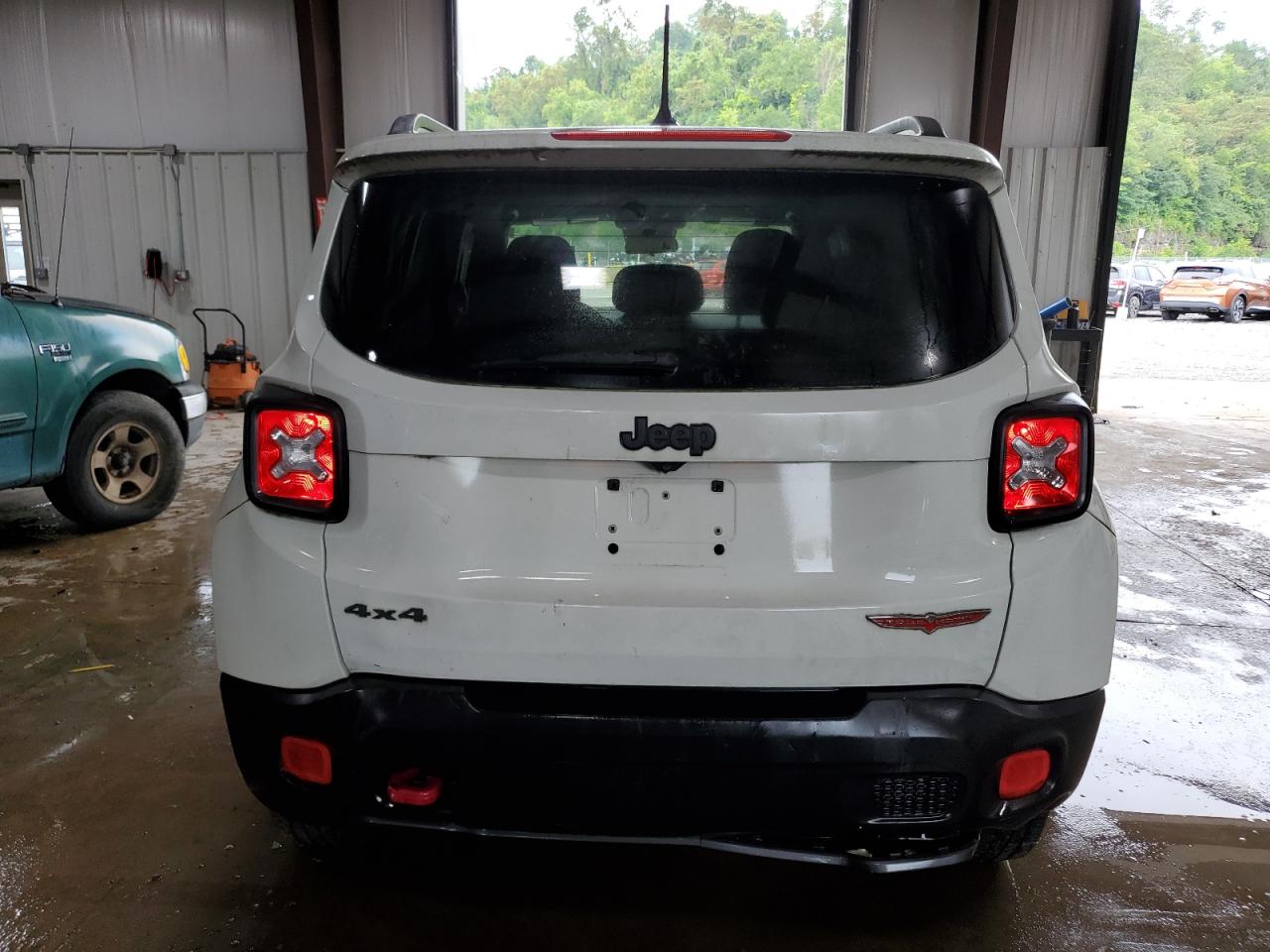 2015 Jeep Renegade Trailhawk VIN: ZACCJBCT8FPB78351 Lot: 64036095