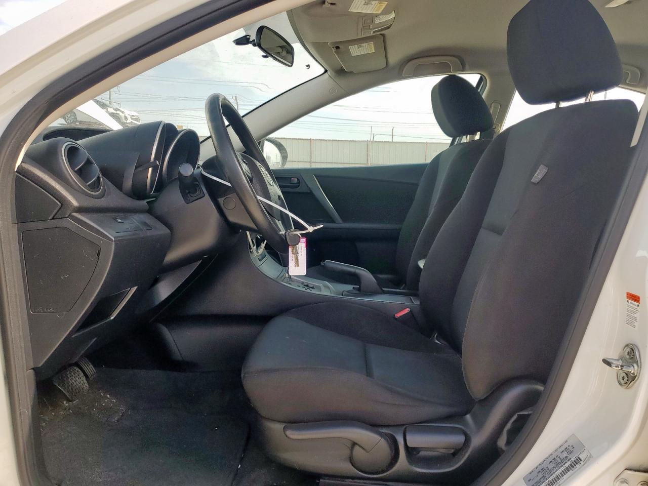 2011 Mazda 3 I VIN: JM1BL1UF1B1424174 Lot: 64422855