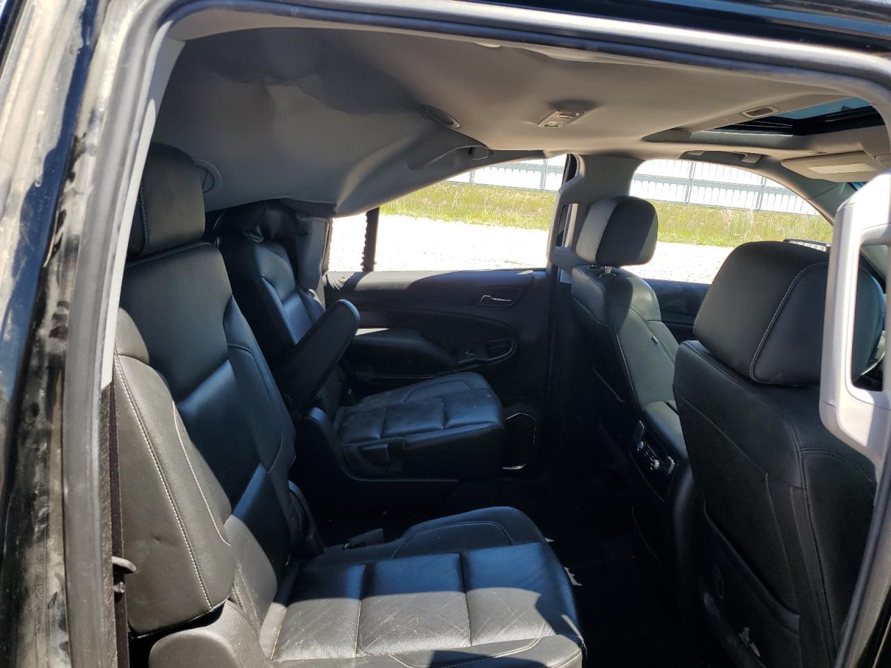 2018 Chevrolet Suburban K1500 Lt VIN: 1GNSKHKC7JR405186 Lot: 62915405