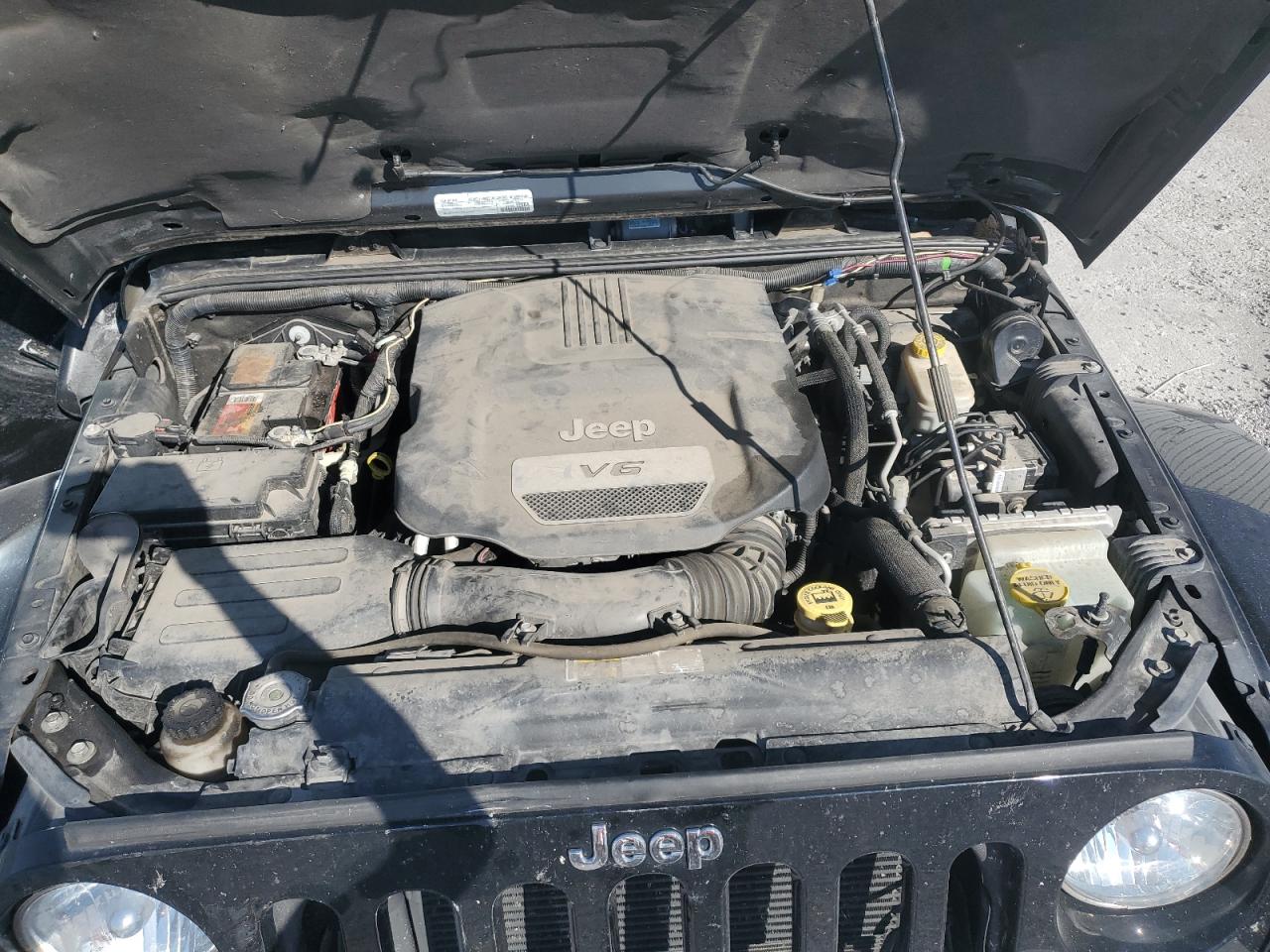 2015 Jeep Wrangler Sahara VIN: 1C4AJWBG5FL733795 Lot: 61998255