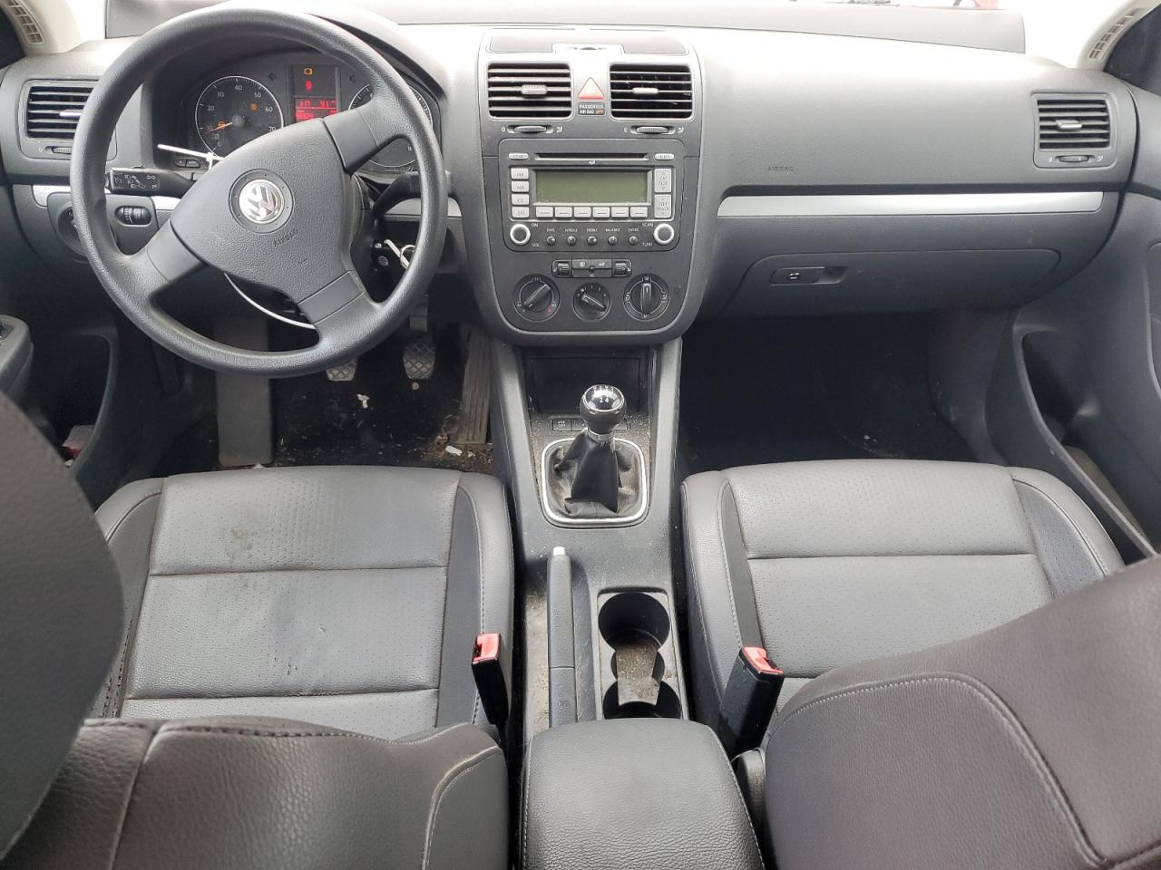 2007 Volkswagen Jetta 2.5 Option Package 1 VIN: 3VWRG71K07M136189 Lot: 65054945