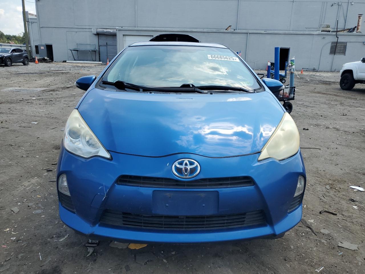2013 Toyota Prius C VIN: JTDKDTB35D1550767 Lot: 66685625