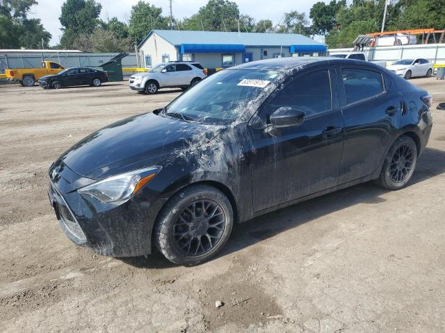  TOYOTA YARIS 2018 Czarny