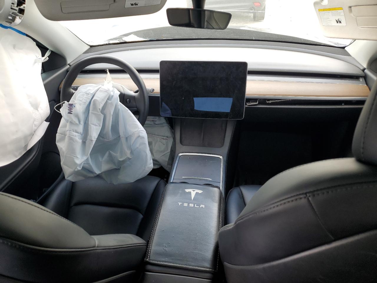 2022 Tesla Model Y VIN: 7SAYGDEFXNF373271 Lot: 62907115