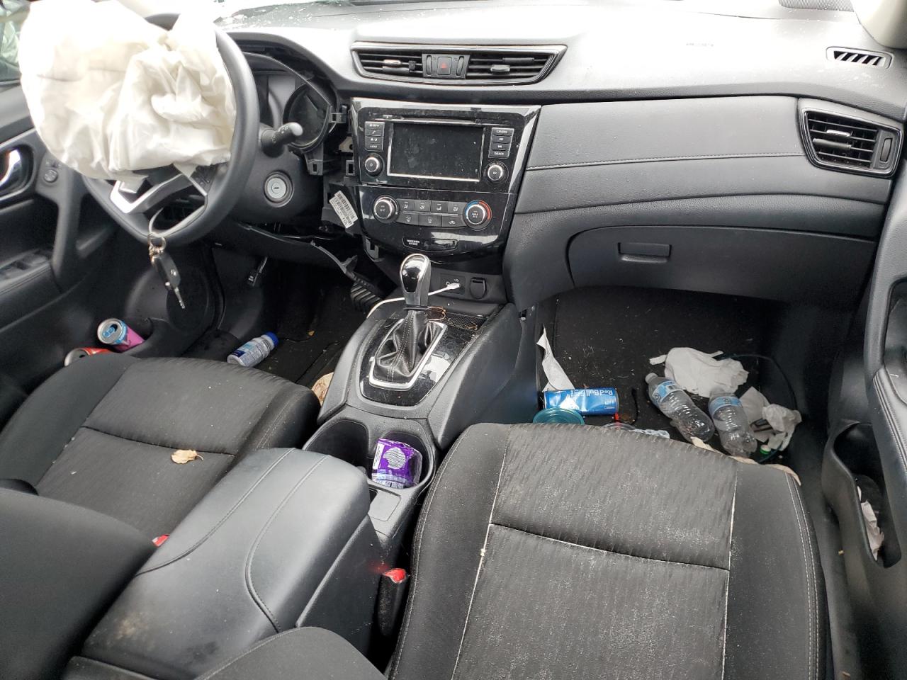 KNMAT2MV3JP532073 NISSAN ROGUE 2018