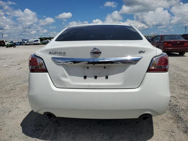  NISSAN ALTIMA 2015 Biały