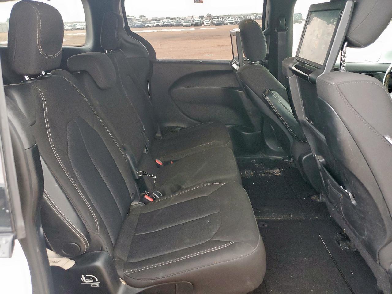 2020 Chrysler Pacifica Touring VIN: 2C4RC1FG8LR142857 Lot: 62884225