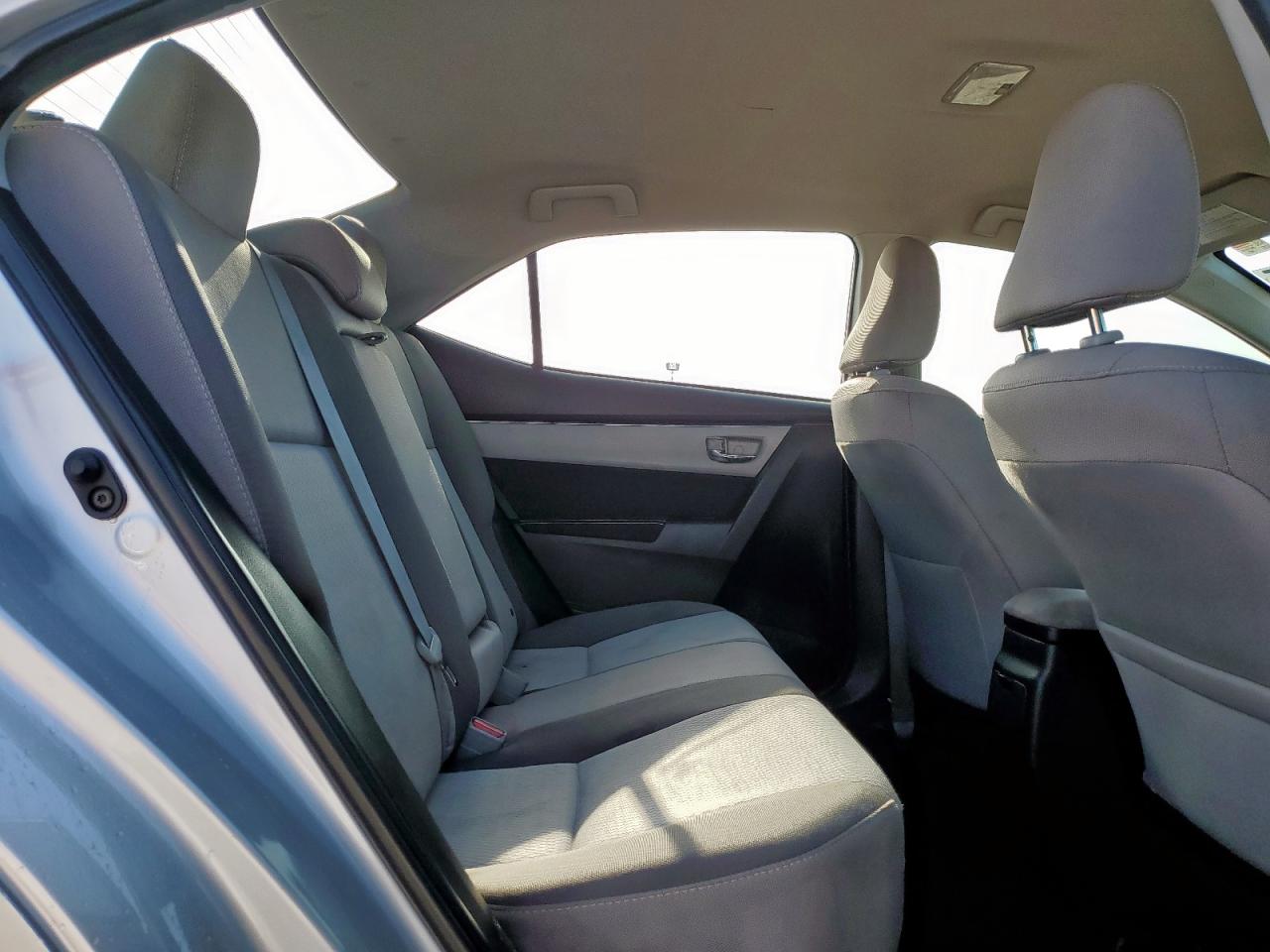 2017 Toyota Corolla L VIN: 5YFBURHE3HP702011 Lot: 65202125