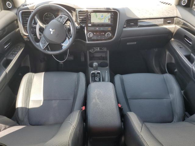 Parquets MITSUBISHI OUTLANDER 2016 Biały