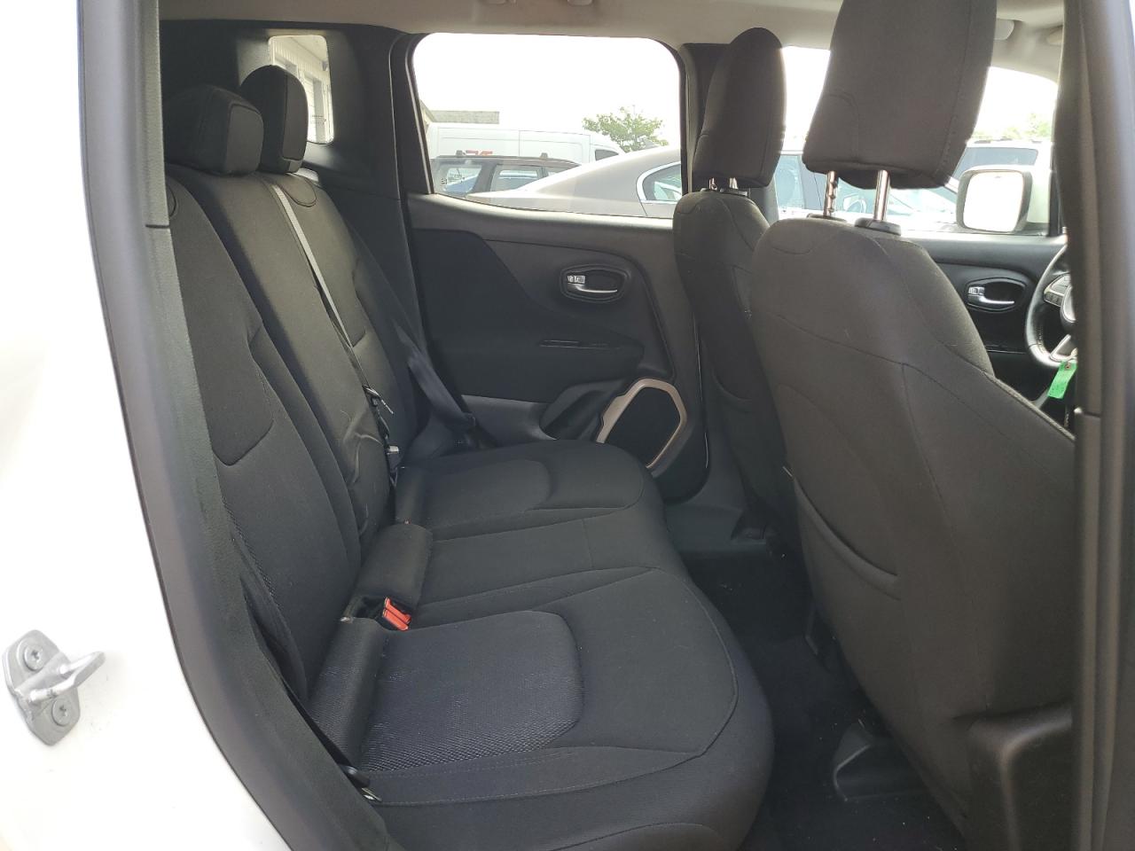 2015 Jeep Renegade Latitude VIN: ZACCJABT2FPC24008 Lot: 65587435