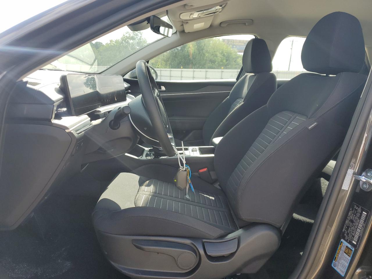 2025 Kia K5 Lxs VIN: KNAG24J73S5384998 Lot: 65366805