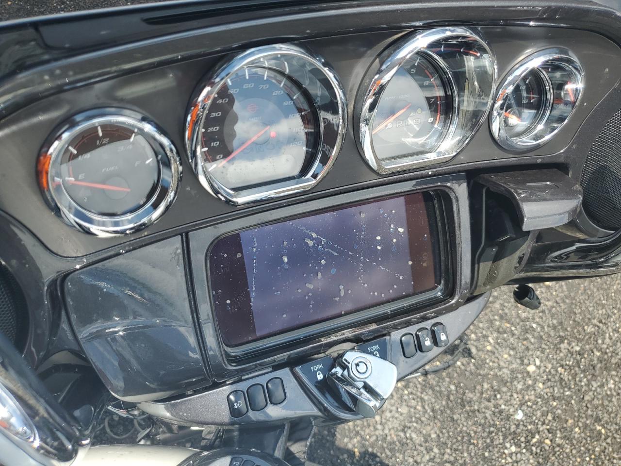 2020 Harley-Davidson Flhtcutgse VIN: 1HD1TBH10LB957255 Lot: 64845225