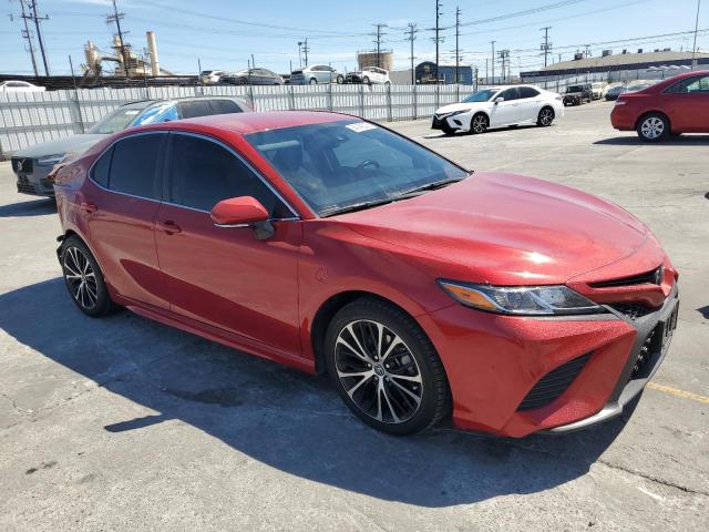  TOYOTA CAMRY 2020 Czerwony