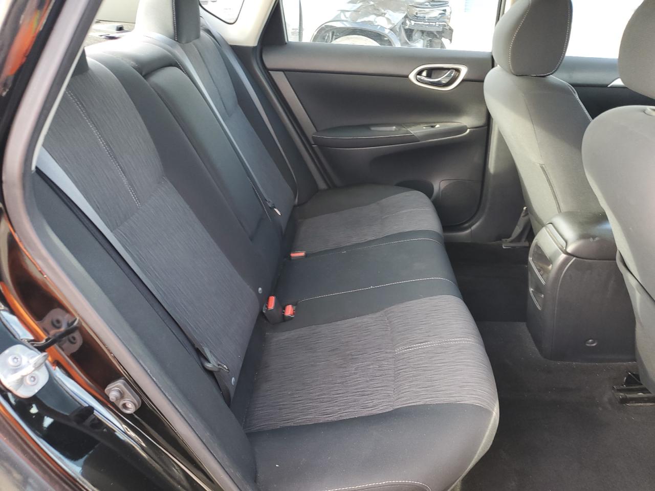 2015 Nissan Sentra S VIN: 3N1AB7APXFL688204 Lot: 65353435
