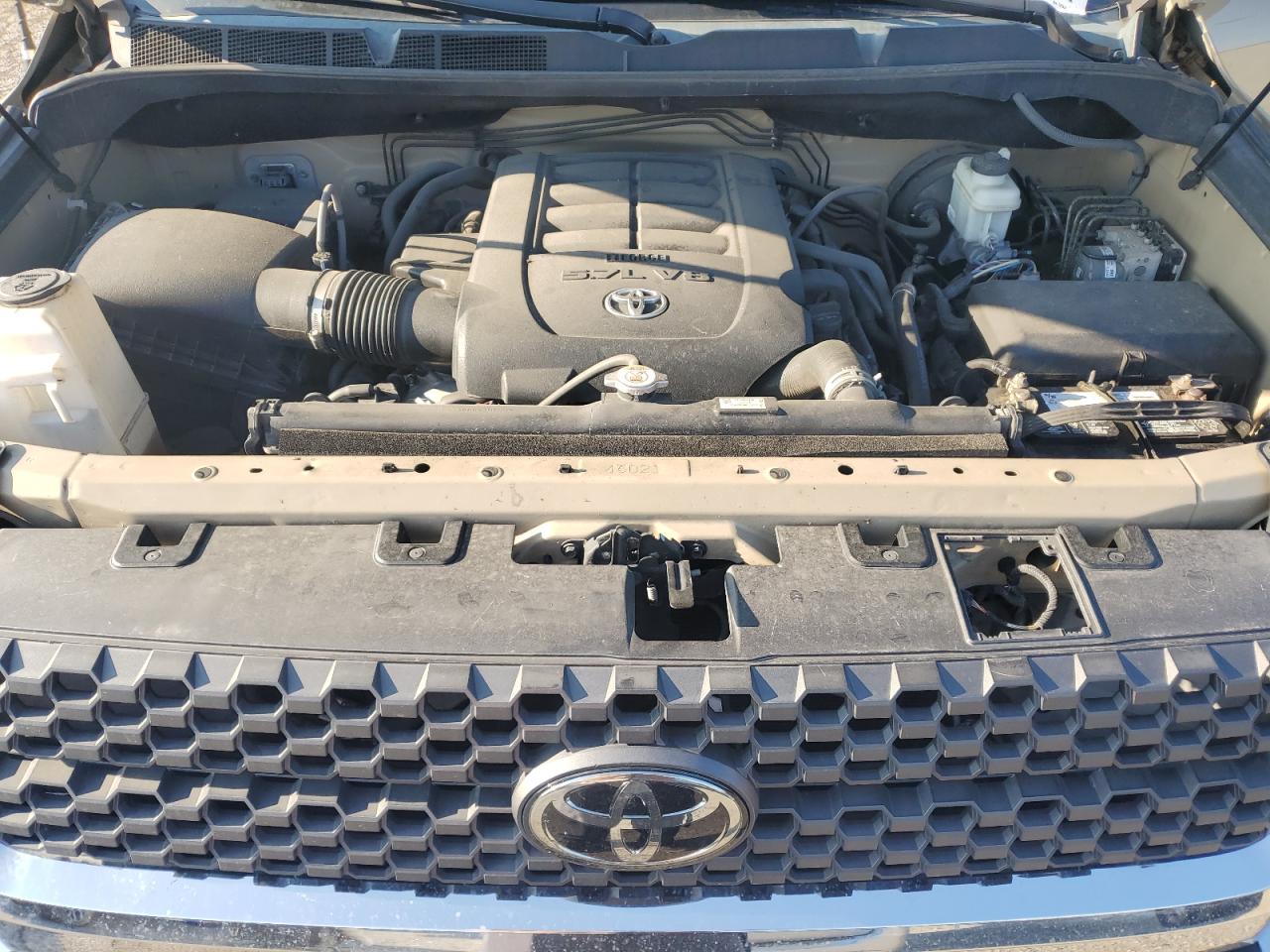 2018 Toyota Tundra Double Cab Sr VIN: 5TFUW5F15JX720335 Lot: 65957535