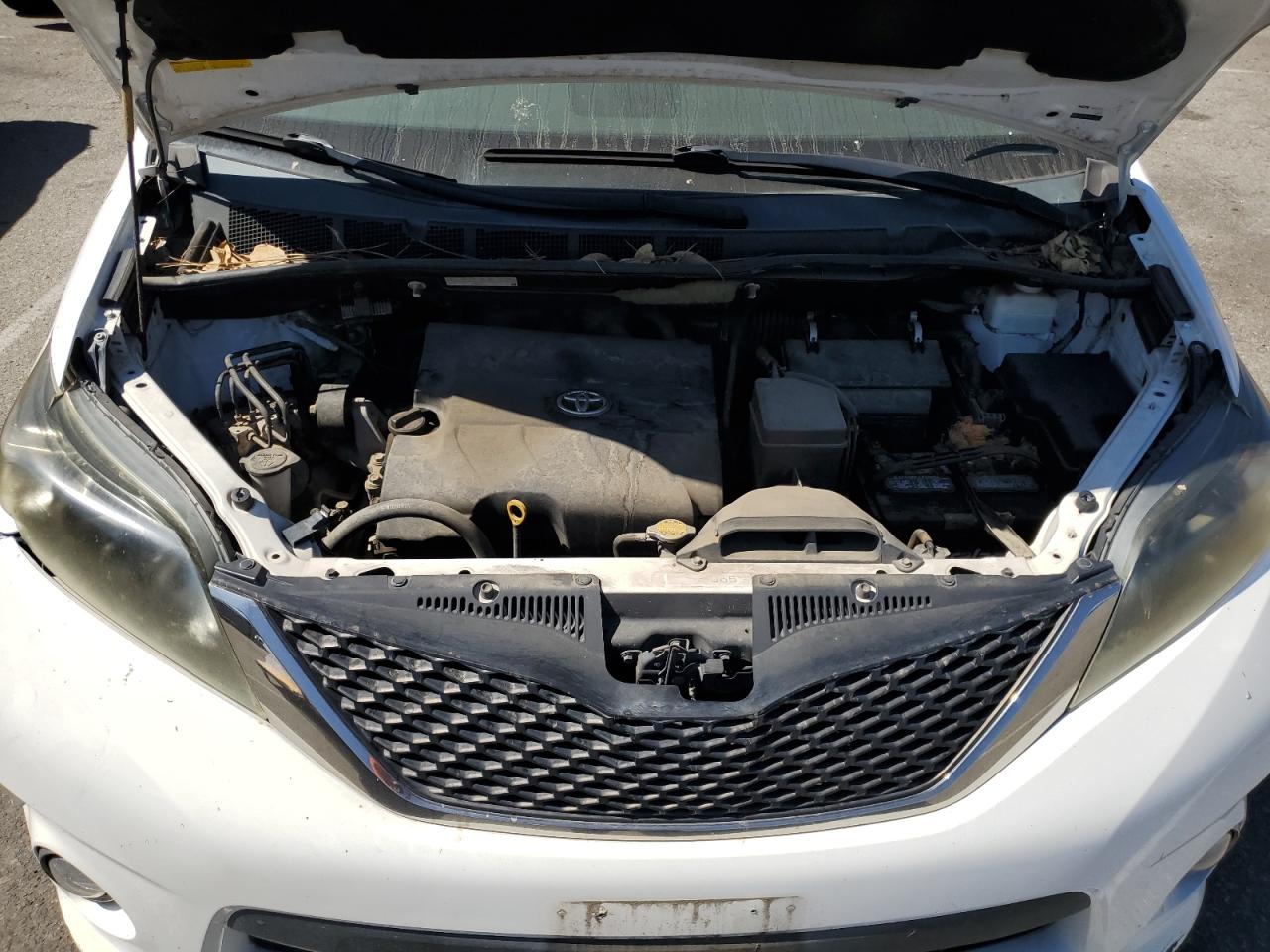2011 Toyota Sienna Sport VIN: 5TDXK3DC9BS132429 Lot: 64463915
