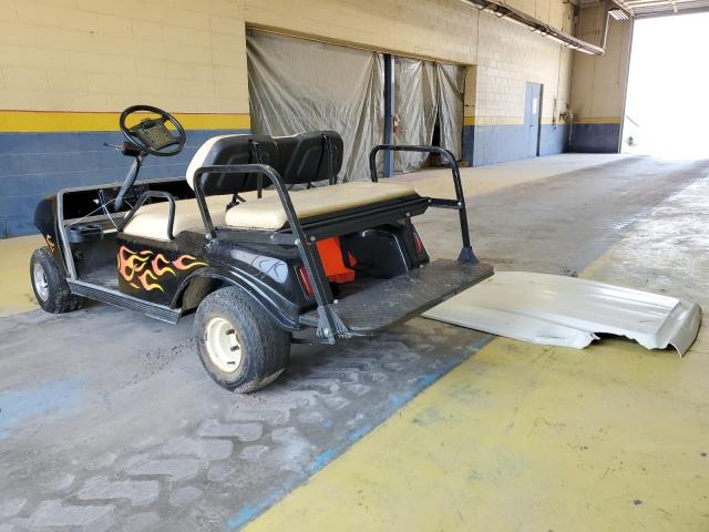 2003 CLUB GOLF CART  