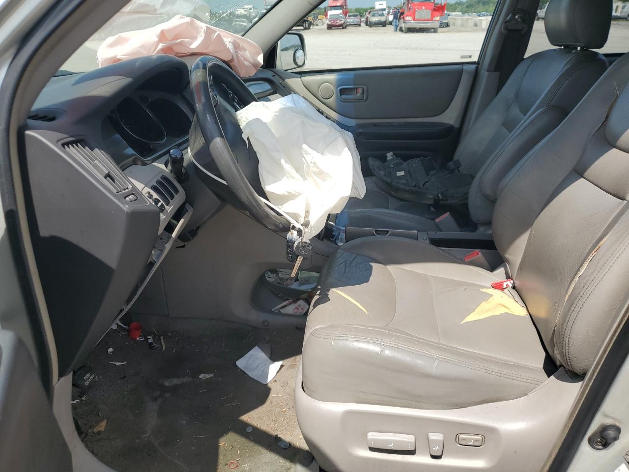 2003 Toyota Highlander Limited VIN: JTEGF21A330112470 Lot: 63940075