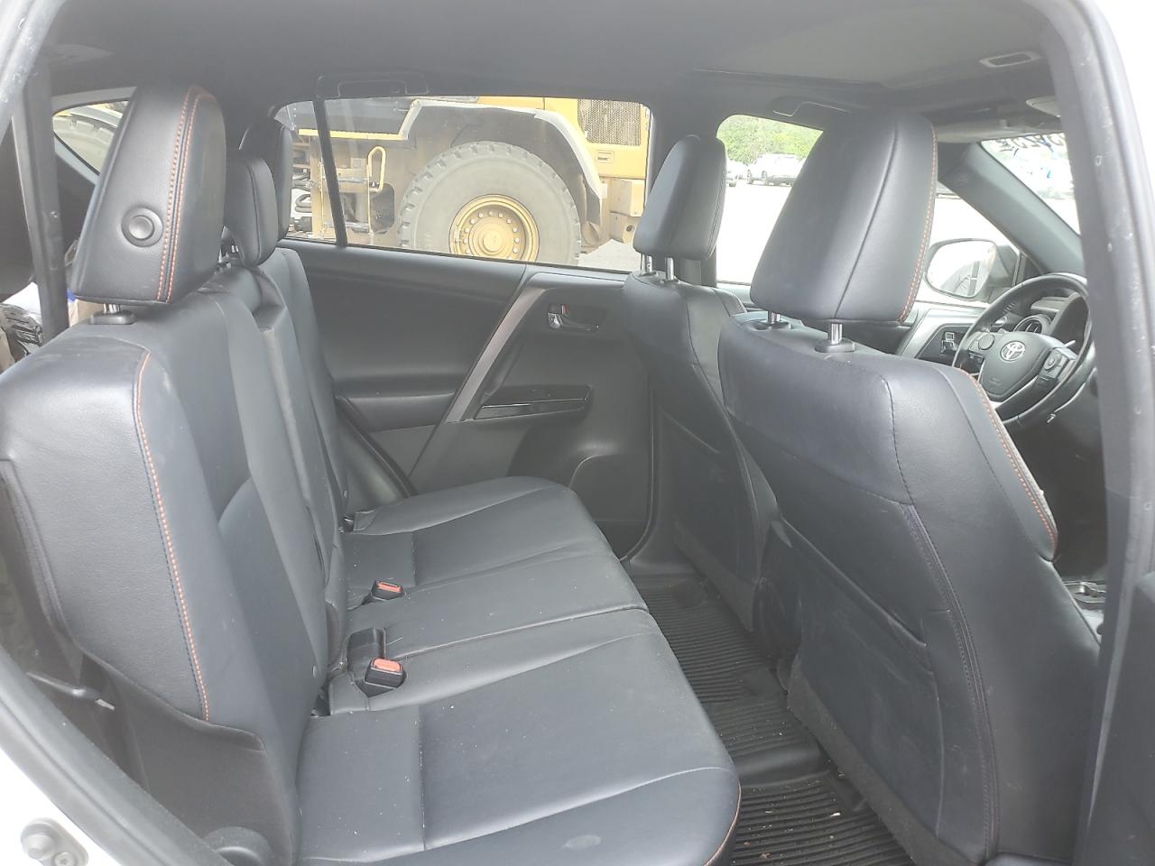 2017 Toyota Rav4 Se VIN: JTMJFREV9HJ166664 Lot: 63703925