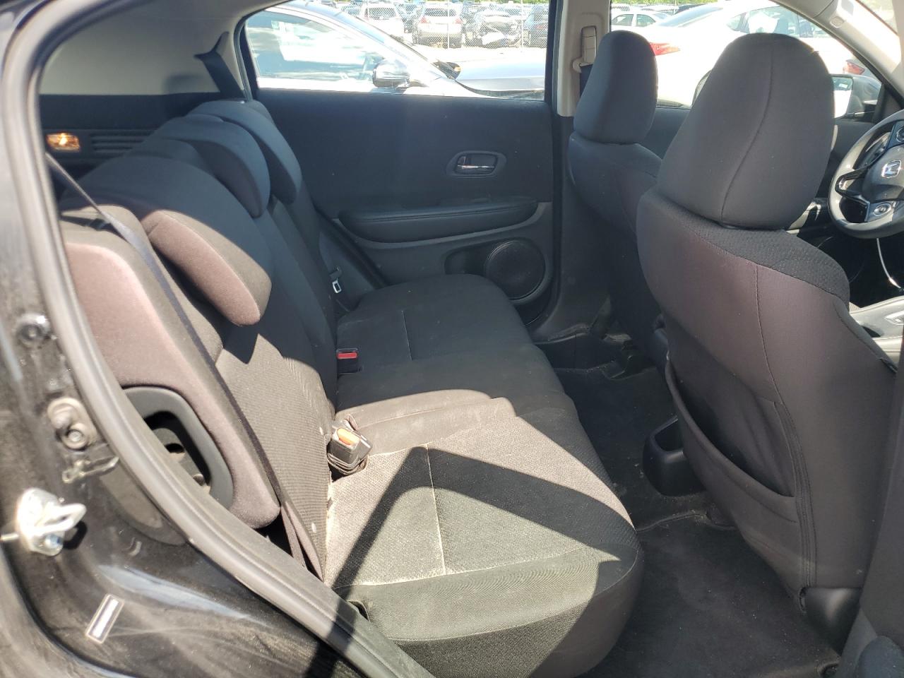 2017 Honda Hr-V Lx VIN: 3CZRU6H36HM713422 Lot: 65393305