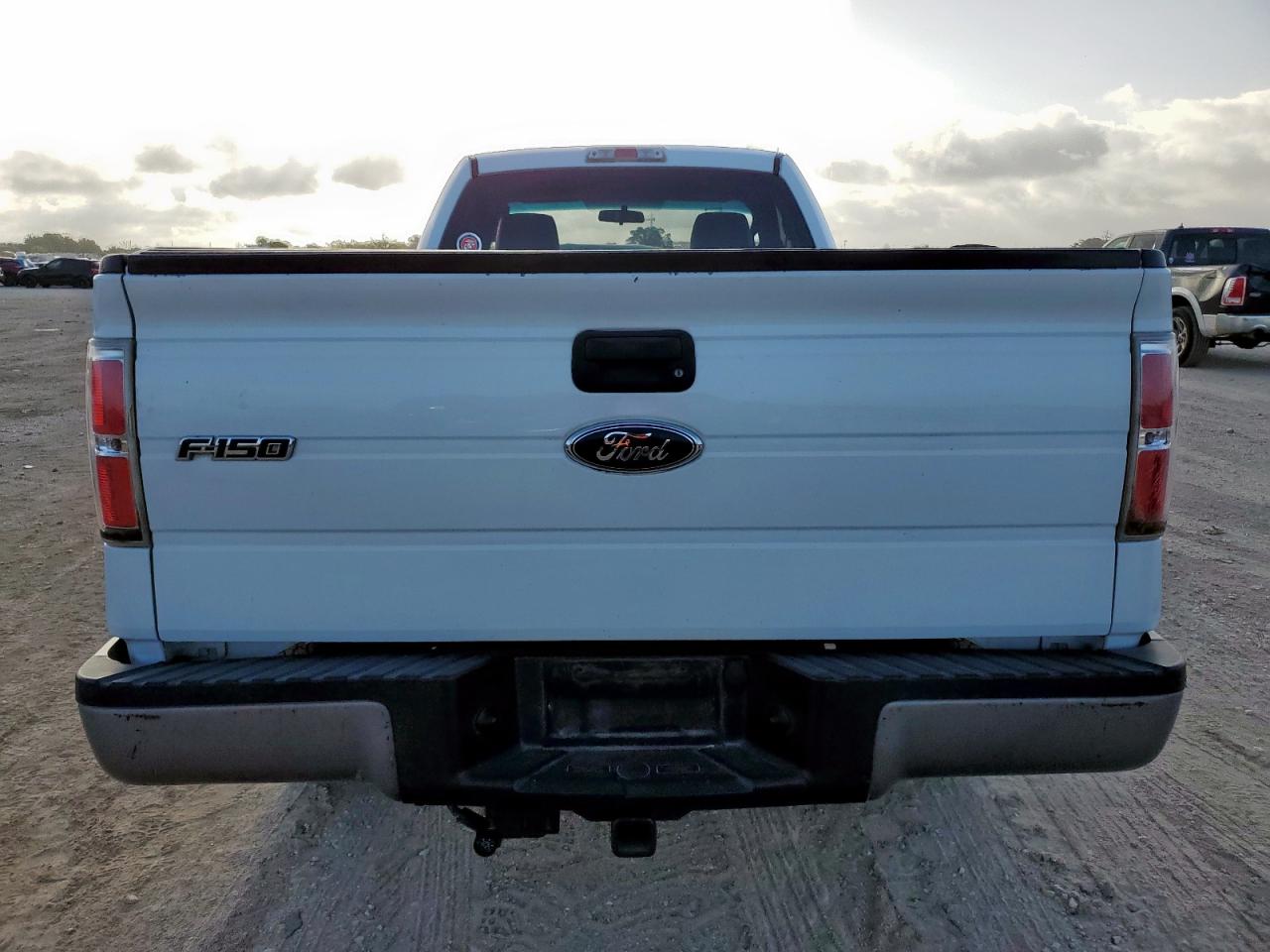 2010 Ford F150 VIN: 1FTMF1CW2AKC36614 Lot: 66727955