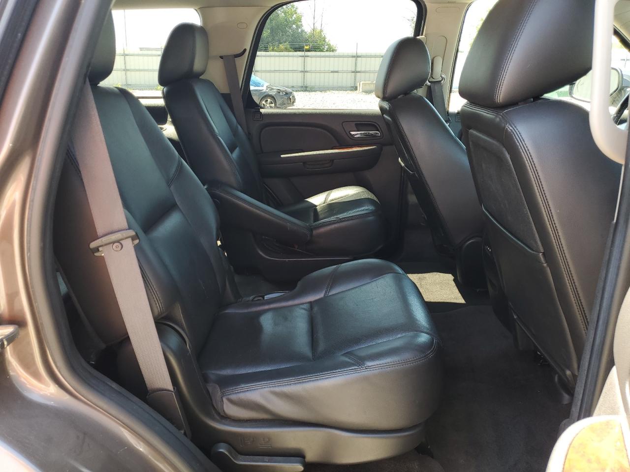 2011 Chevrolet Tahoe K1500 Ltz VIN: 1GNSKCE09BR308738 Lot: 64103695