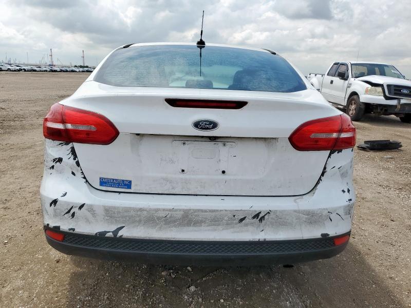  FORD FOCUS 2016 Белы