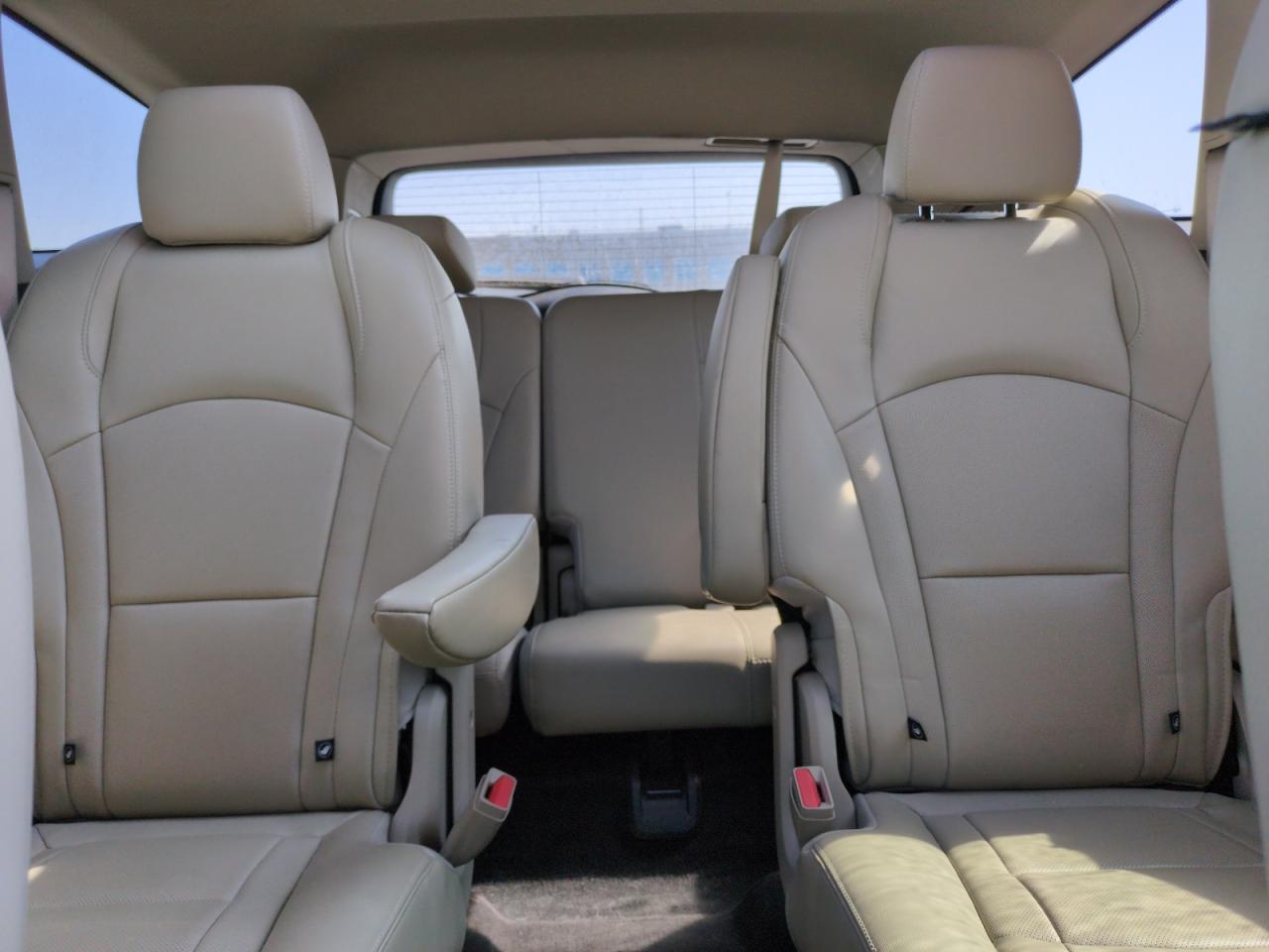 2021 Buick Enclave Essence VIN: 5GAEVAKW4MJ245609 Lot: 65398135