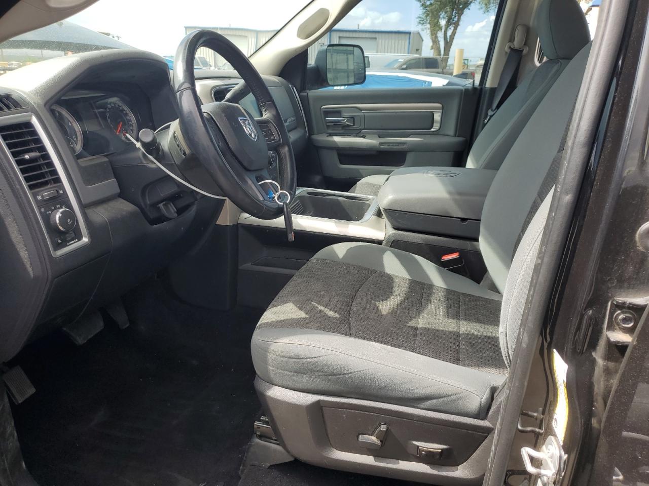 2017 Ram 2500 Slt VIN: 3C6UR5DL2HG686274 Lot: 63744025