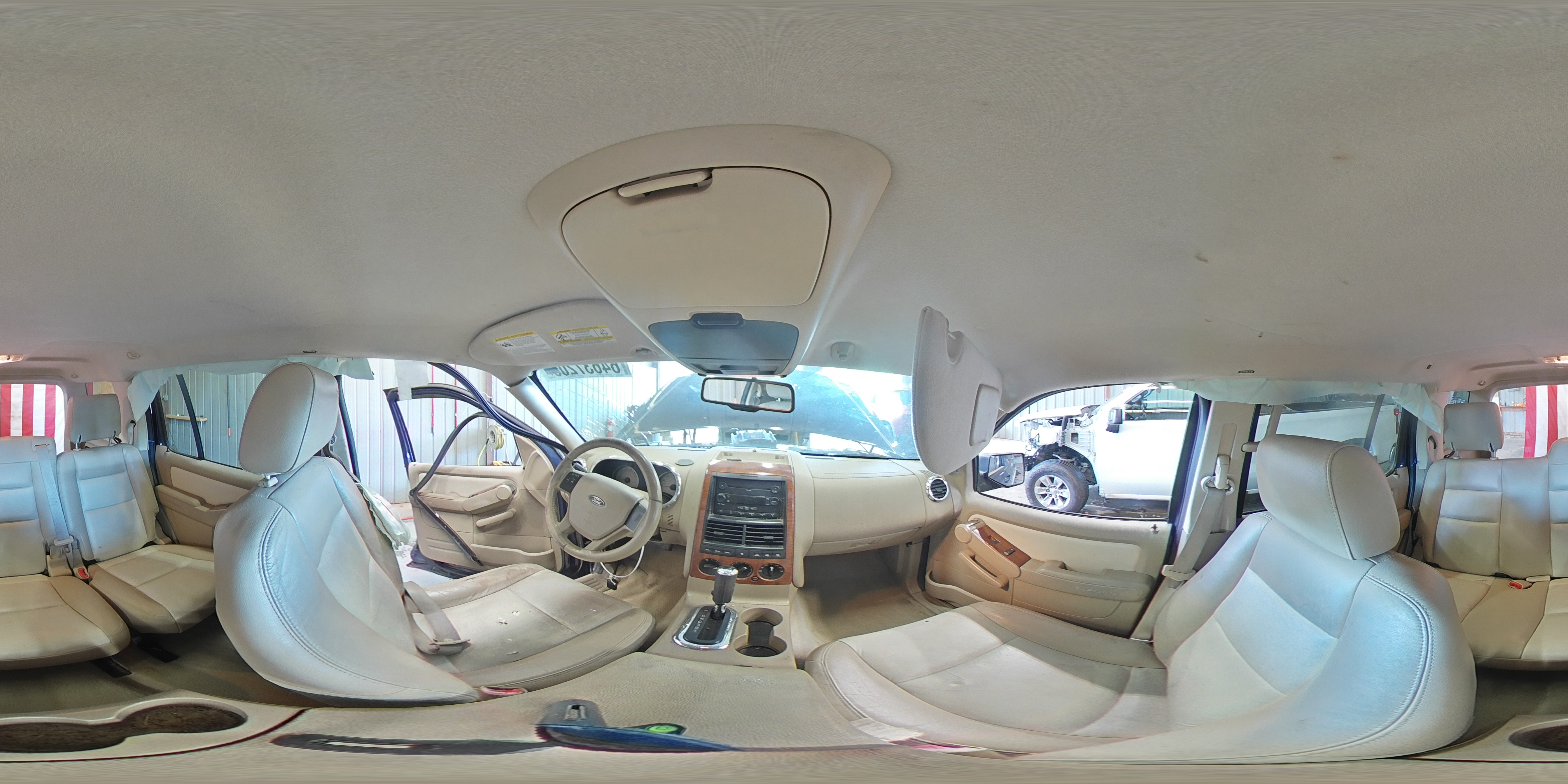 2007 Ford Explorer Eddie Bauer VIN: 1FMEU74E17UA92811 Lot: 64637205