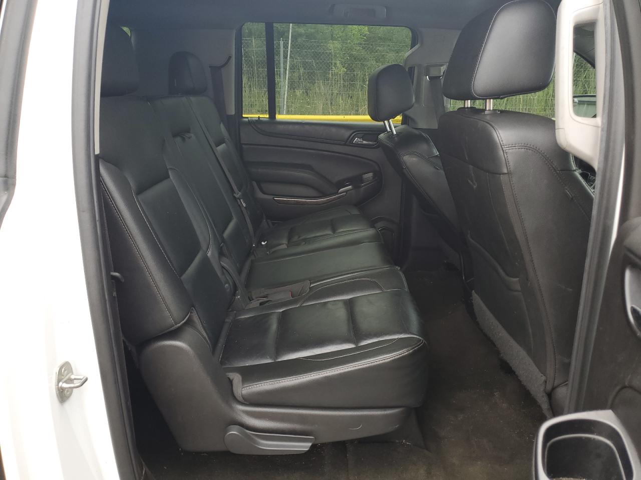 2017 Chevrolet Suburban K1500 Lt VIN: 1GNSKHKCXHR220205 Lot: 64432615
