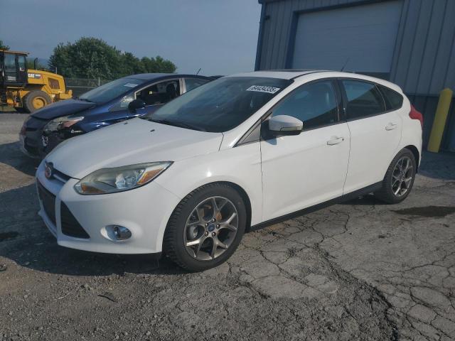  FORD FOCUS 2013 Белы