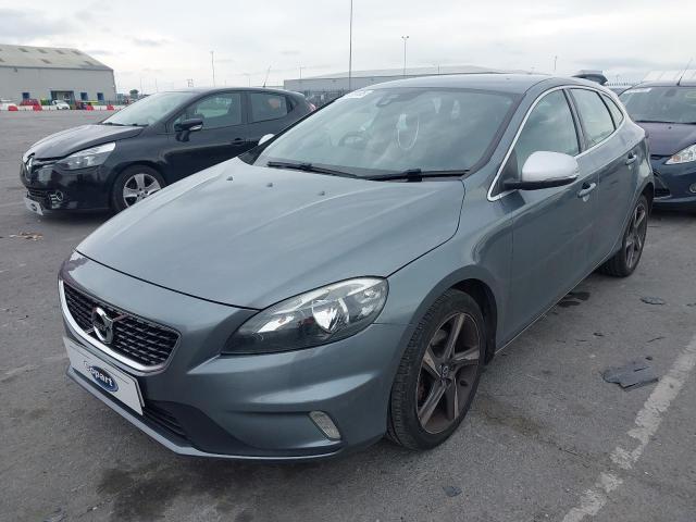 VOLVO V40 R-DESI 2015