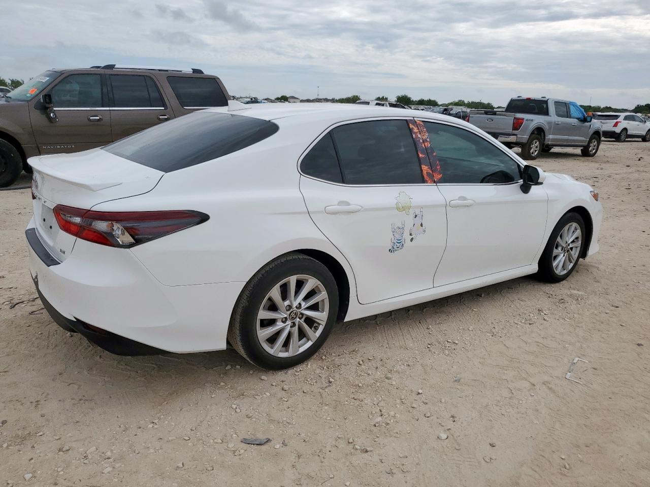 2023 Toyota Camry Le VIN: 4T1C11AK8PU747635 Lot: 65277145