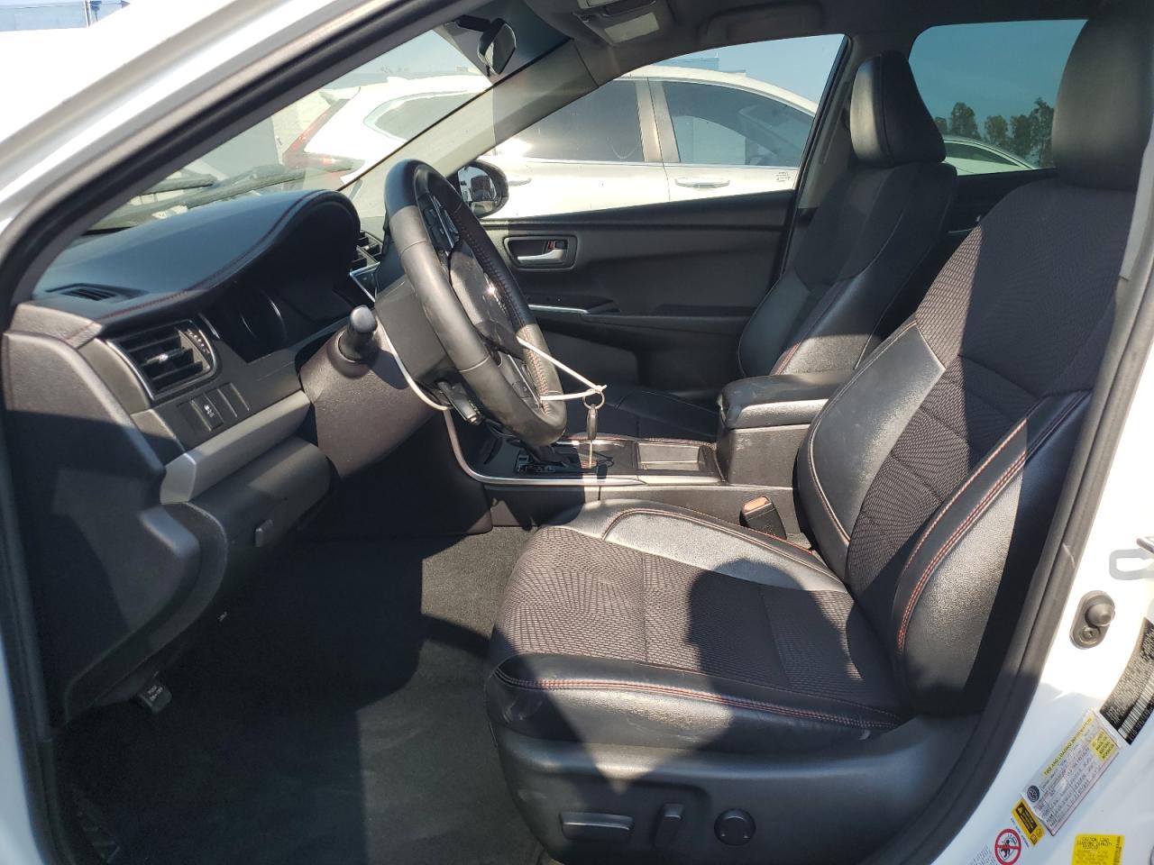 2016 Toyota Camry Le VIN: 4T1BF1FK2GU146999 Lot: 65282195