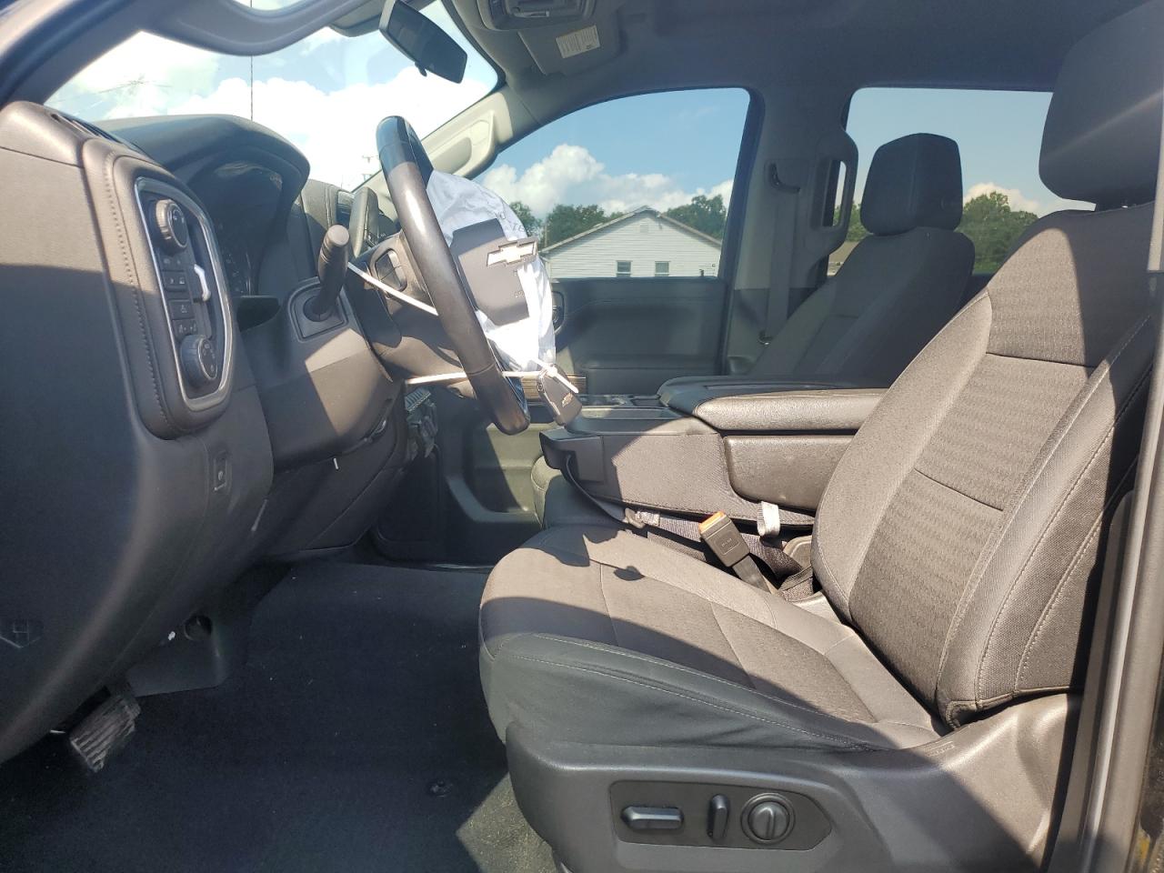2019 Chevrolet Silverado K1500 Lt VIN: 1GCUYDED4KZ393318 Lot: 65415275