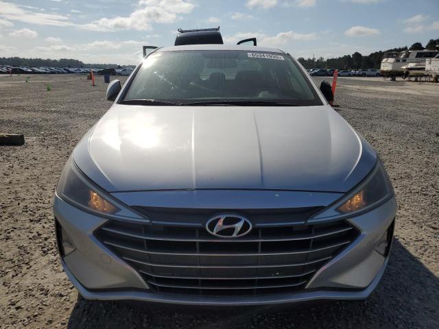  HYUNDAI ELANTRA 2019 Серебристый