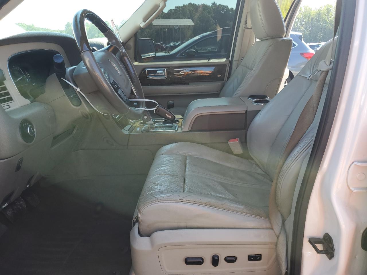 2015 Lincoln Navigator VIN: 5LMJJ2HT4FEJ08461 Lot: 62295635