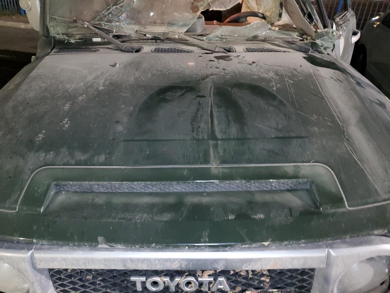 2013 Toyota Fj Cruiser VIN: 173569 Lot: 64907405